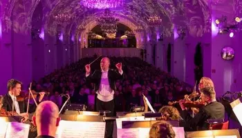 Veranstaltungsbild von Schönbrunn entdecken: Schlossbesichtigung, Abendessen und Konzert