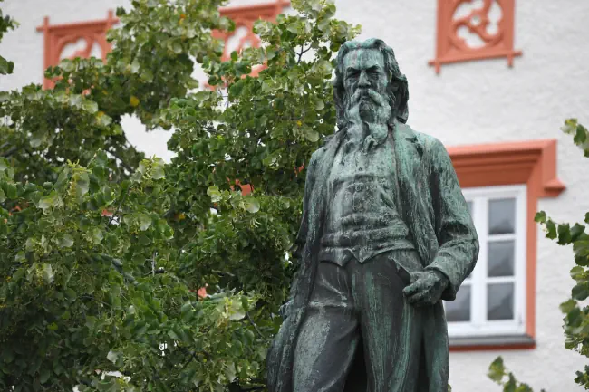 Denkmal für den Dichter Franz Stelzhamer in Ried im Innkreis, Oberösterreich, Österreich, Europa