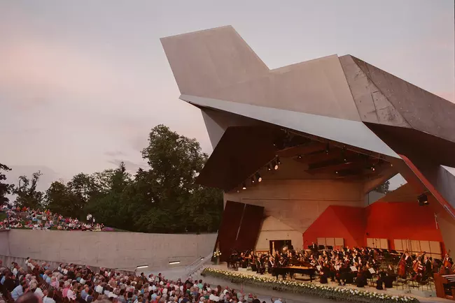 Klassisches Konzert mit vielen Besuchern im Grafenegger Wolkenturm